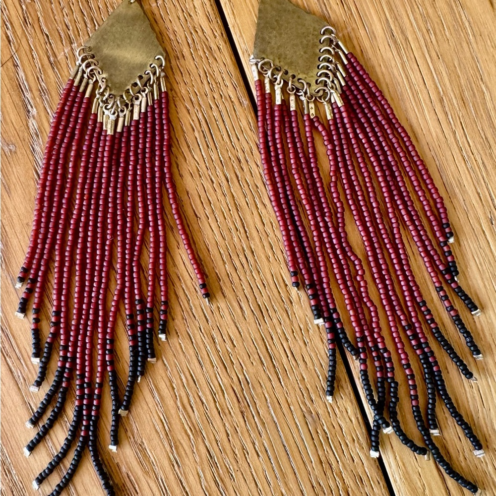 Chic Beaded Fringe Earrings in Red and Black
